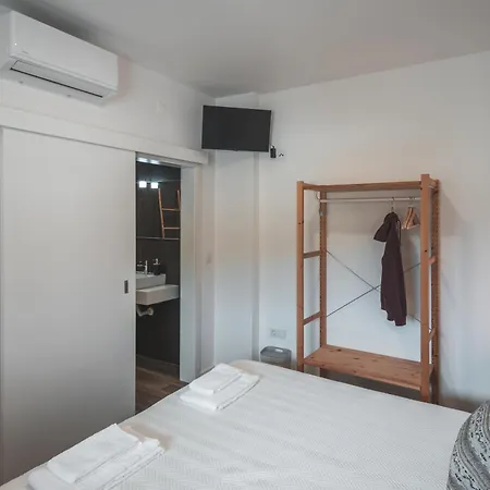 Paredes Surf House Vandrerhjem Pataias