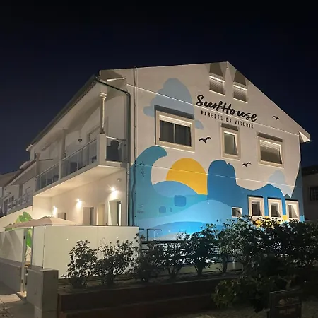 Paredes Surf House Vandrerhjem *