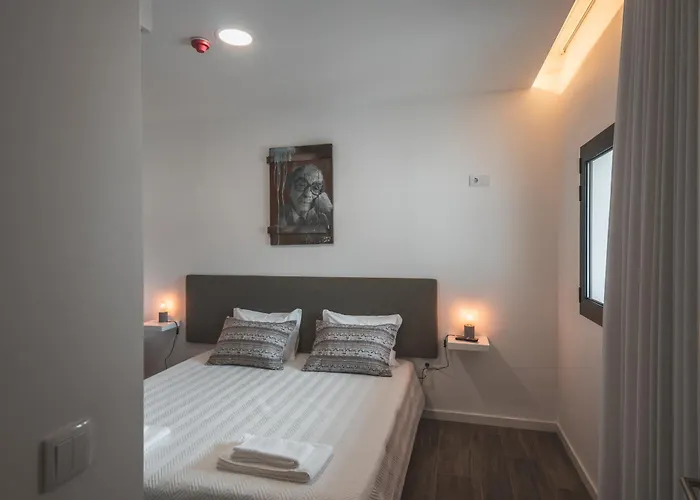 Paredes Surf House Albergue *