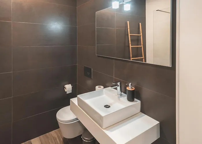 Albergue Paredes Surf House *