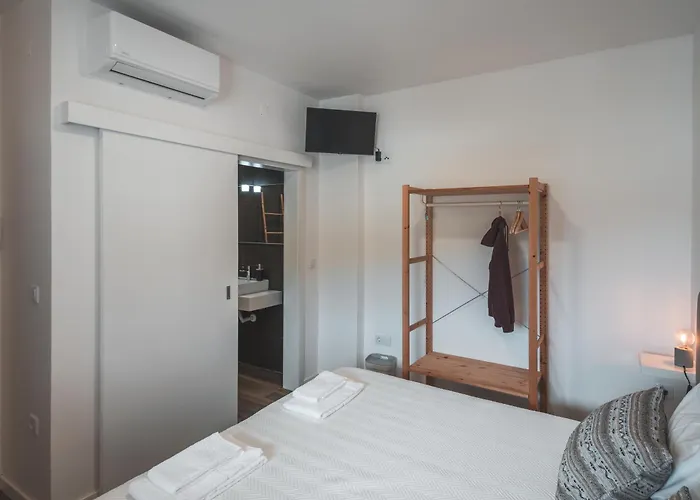 Paredes Surf House Hostel Pataias