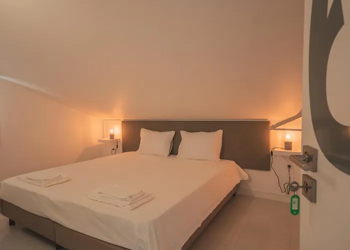 Hostel Paredes Surf House Pataias