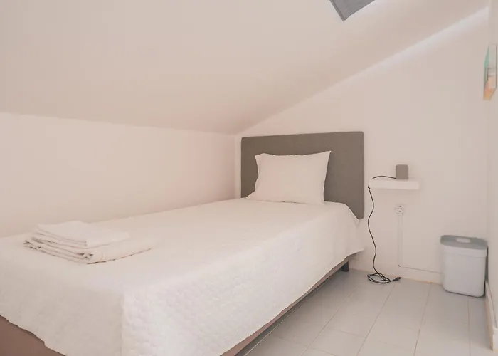 Paredes Surf House Hostel Pataias